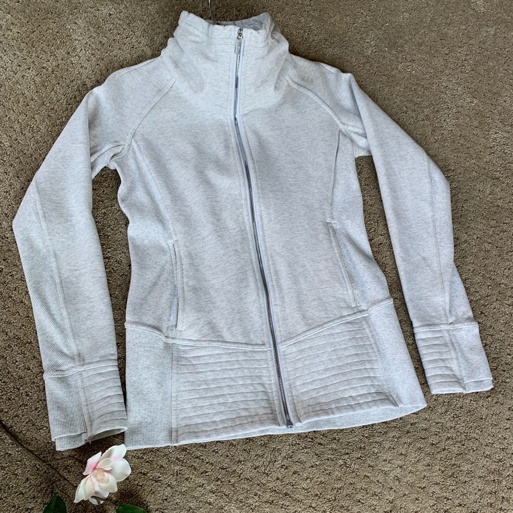 Lululemon Radiant Jacket Size 6 Heathered Cream